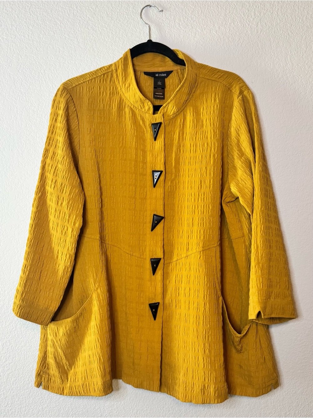 Al Miles Mustard Yellow Textured Tunic Blouse Top Size L Statement Buttons